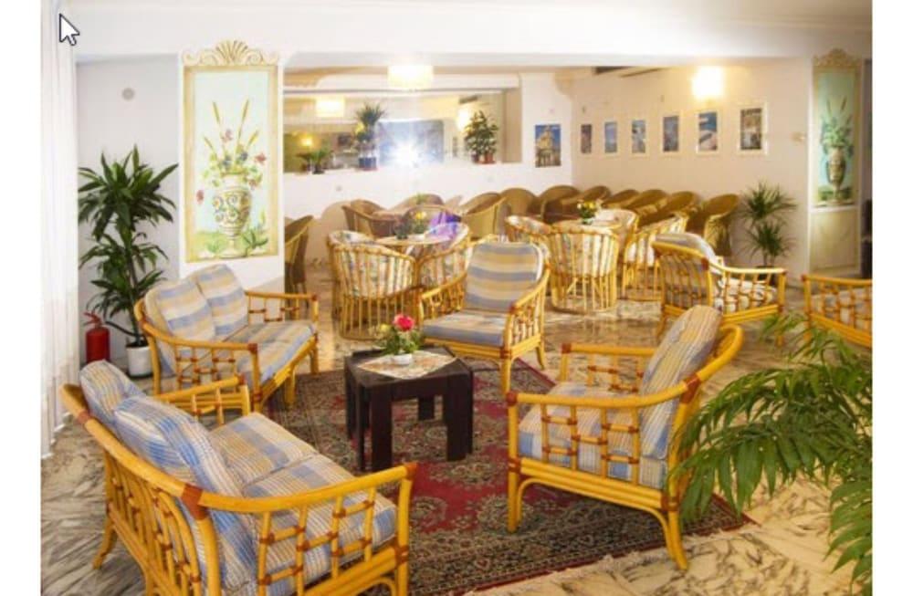 גיארדיני נאקסוס Villa Athena מראה חיצוני תמונה