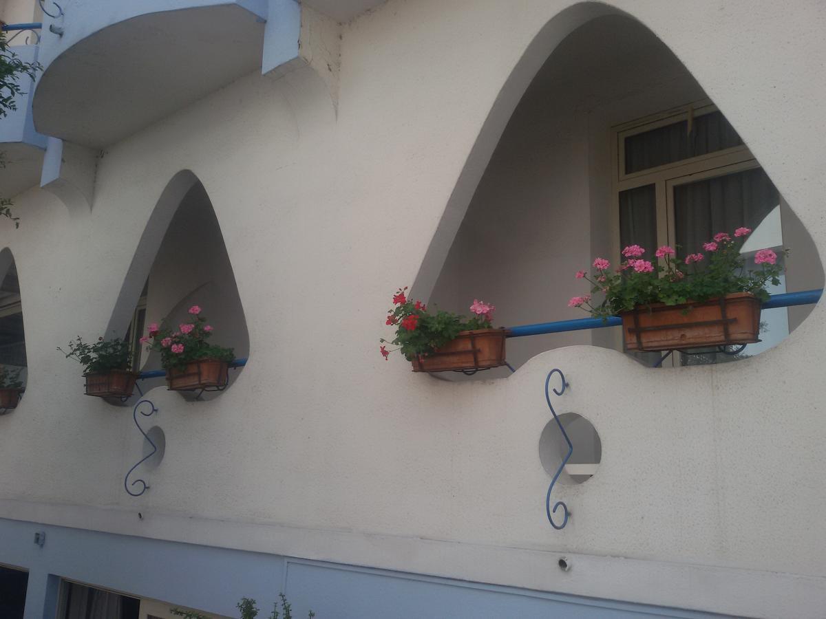 גיארדיני נאקסוס Villa Athena מראה חיצוני תמונה